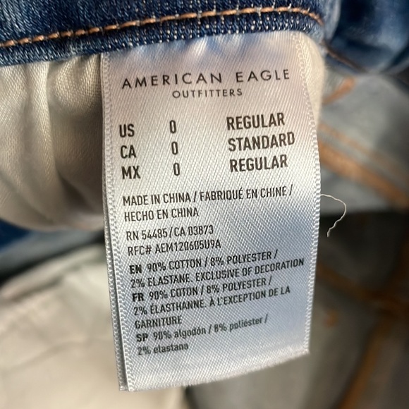 AEO Distressed Jeans - Picture 5 of 6